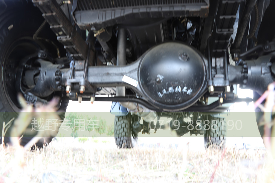 4×4红桃国际卡红桃国际
,春风四驱2.5吨运兵红桃国际
,春风EQ2070G