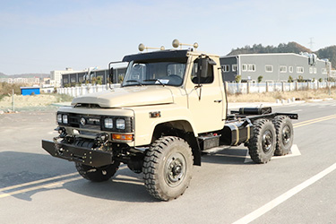 六驱尖头EQ2082E6DJ红桃国际卡红桃国际
底盘_170马力6×6春风EQ240长头_25Y厂家直销