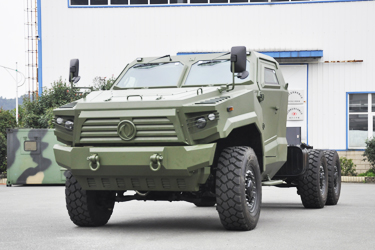 6×6防护性坦克红桃国际
发卖_六驱EQ5096MCTSS防护性底盘_二类加长版轴距春风底盘报价
