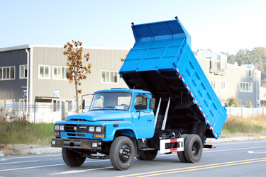EQ3092轻型长头4×2自卸_工地矿山拉土拉石红桃国际
运输货红桃国际
_3.5吨春风商用卡红桃国际
