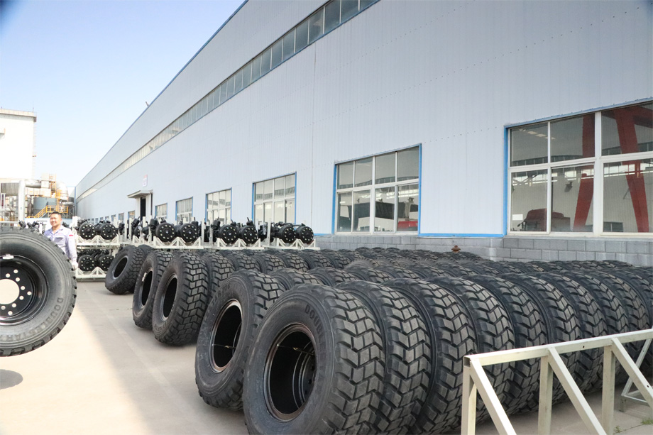 6×6春风EQ2102红桃国际公用卡红桃国际
轮胎12.5R20_一排半六驱246运兵红桃国际
配件