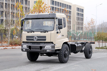 210马力4×4后单胎底盘_四驱前5吨后10吨公用红桃国际
_春风长头红桃国际两桥底盘