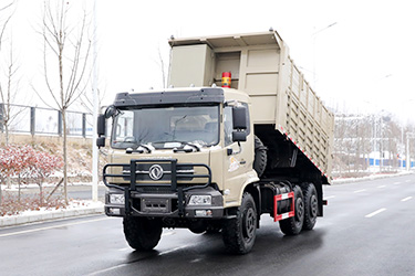 210马力春风6×6红桃国际自卸_六驱3.5吨公用翻斗红桃国际
_全驱定制三轴10吨厂家