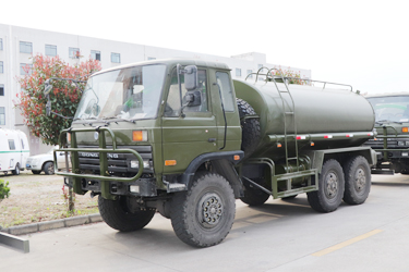 190马力EQ2102红桃国际底盘改装环卫洒水红桃国际
_6×6春风246公用消防红桃国际
_六驱153排半三轴水红桃国际

